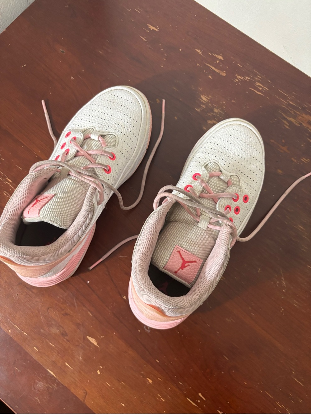 Jordan Low-Top Sneakers in Light Gray and Pink Accents